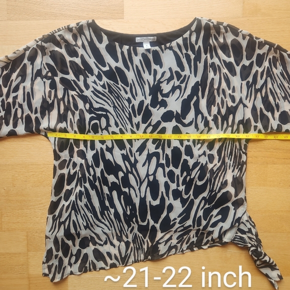 Dana Buchman Flowy Top - Picture 9 of 9